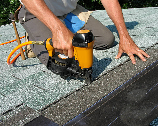 Best Commercial Roofing Services  in Menasha, WI